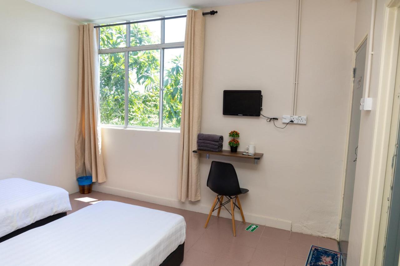 Familia Motel Kangar Esterno foto